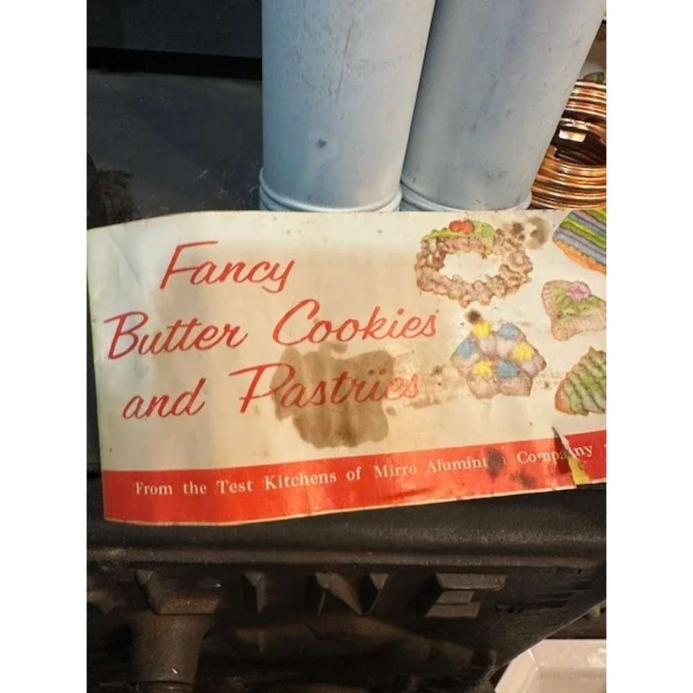 2 Vintage Mirro Aluminum Cooky‎ Press Set Copper Accents  12 Discs and Recipes